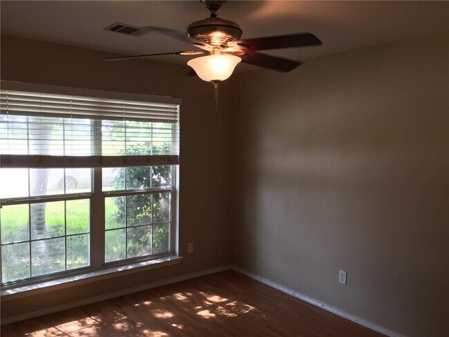 Building Photo - 3557 Sandy Koufax Ln