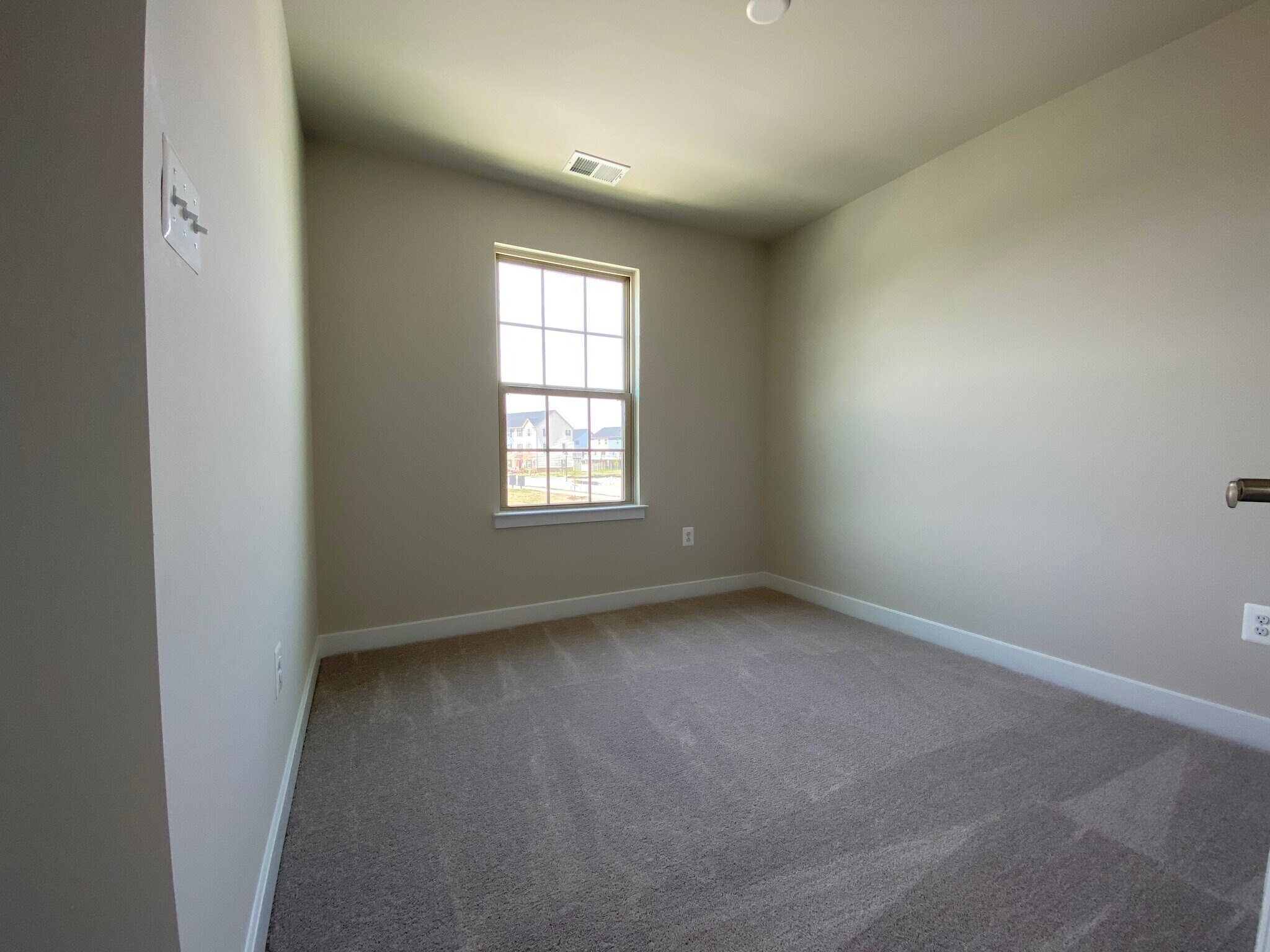 Building Photo - 7155 Bodkin Wy