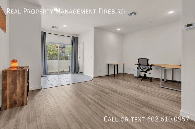 Building Photo - 2272 W Harmont Dr