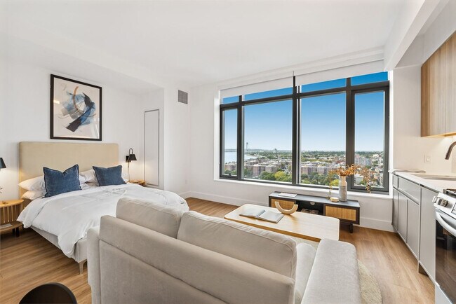 Building Photo - 30 U.S. 9W-ID1466762P