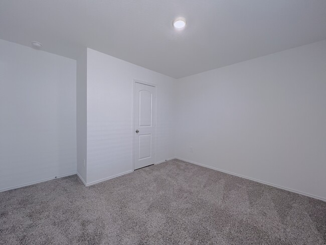 Building Photo - 21197 Alder Oaks Dr