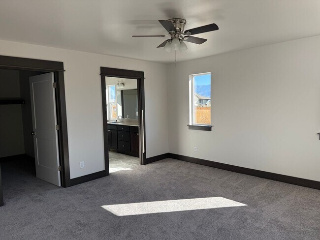 Building Photo - Brand New 3 Bed 2 Bath with double attache...