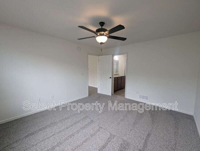 Building Photo - 2118 Blue Spring Run