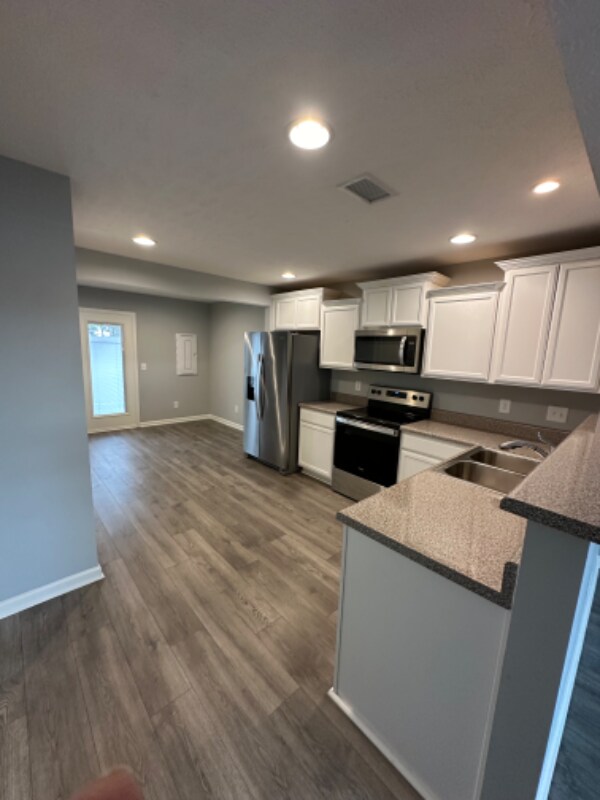 Building Photo - 1156 Tradition Trl