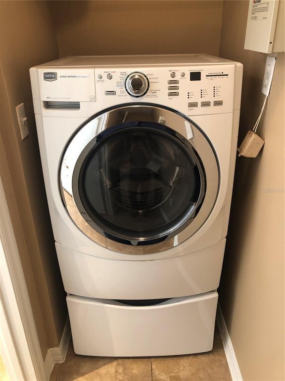 Building Photo - 5572 Metrowest Blvd