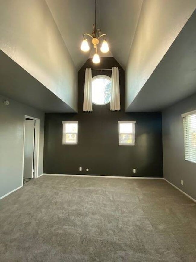 Building Photo - Spacious Townhome in Quiet Community w/ Pool