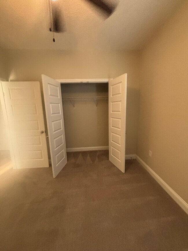Building Photo - Home in Knights Landing