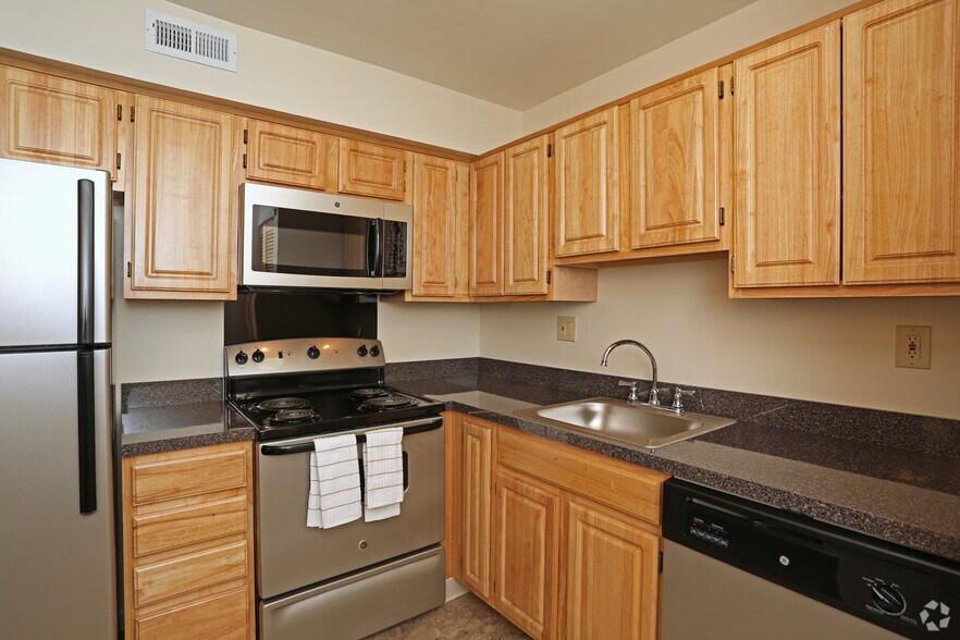 Robin Hill Apartments 331 Preston Ave Voorhees NJ 08043 Apartment