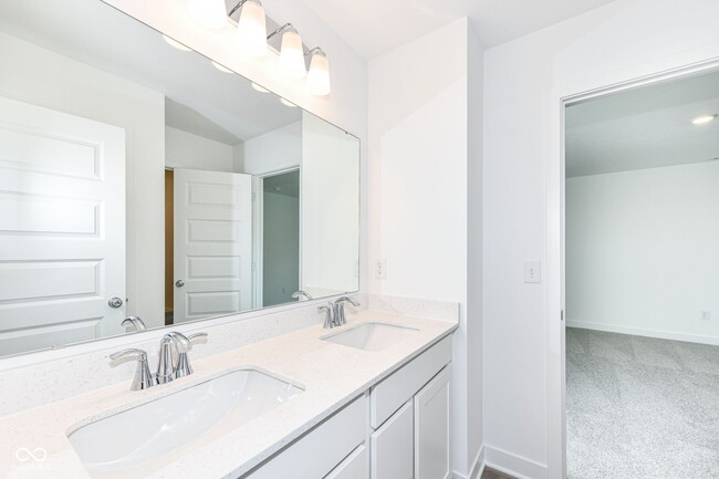 Building Photo - 5134 Golden Grv Dr