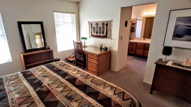 Building Photo - 11543 N Eagle Peak Dr