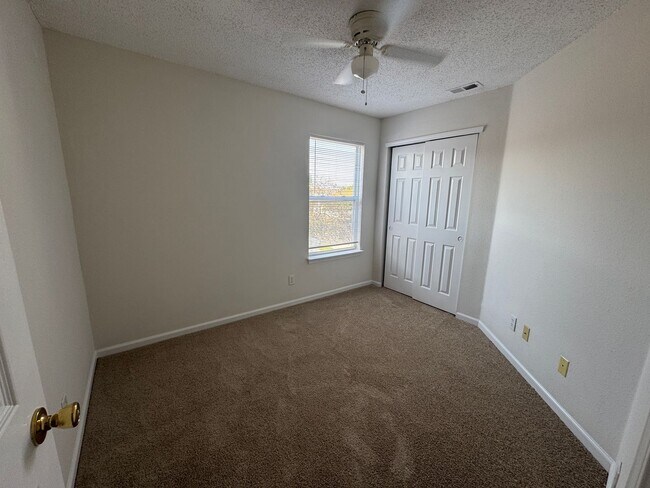 Building Photo - 1209 Porchester Ln