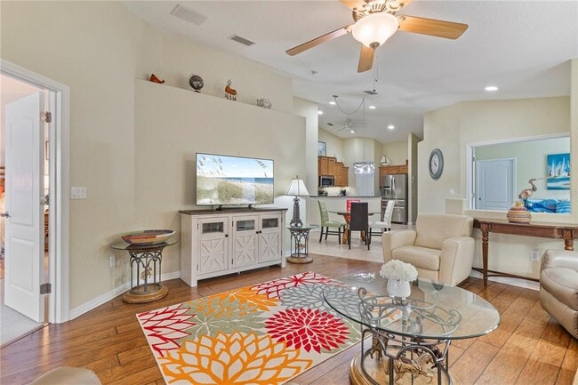 Building Photo - 3533 Lakewood Blvd