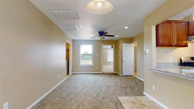 Building Photo - 10602 W Hidden Lake Ln