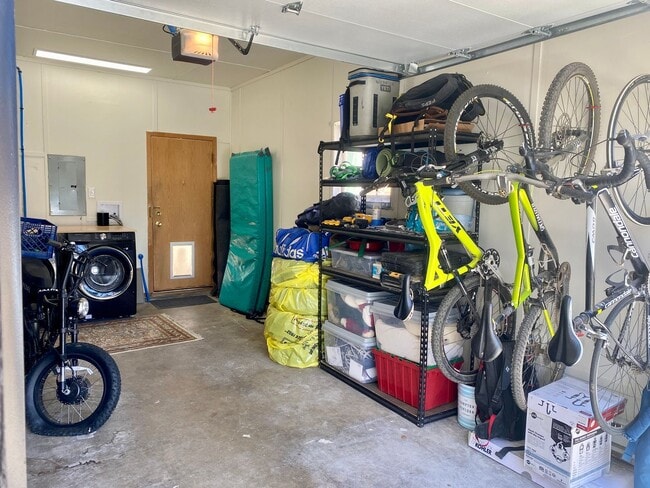 Building Photo - 2 bedroom in Longmont