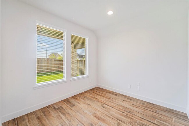 Building Photo - 16327 Gulf Muhly Trl