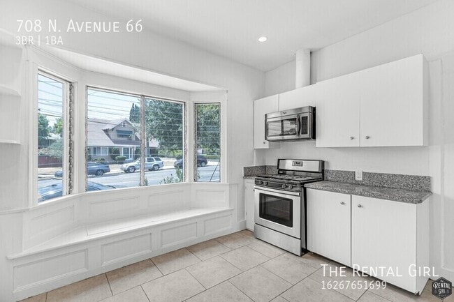 Building Photo - 708 N Avenue 66