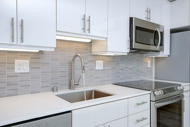 Interior Photo - PRTL Portal Apartments