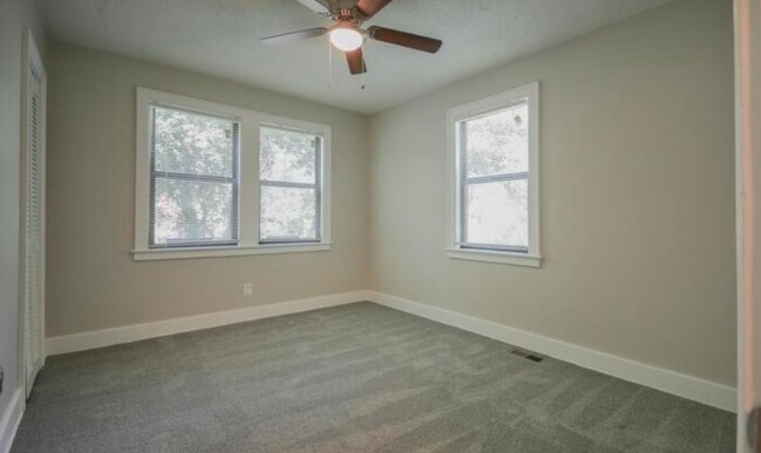 Building Photo - 525 W Buena Vista Ave