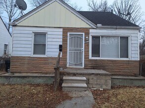 Building Photo - Cozy 3 bedroom bungalow