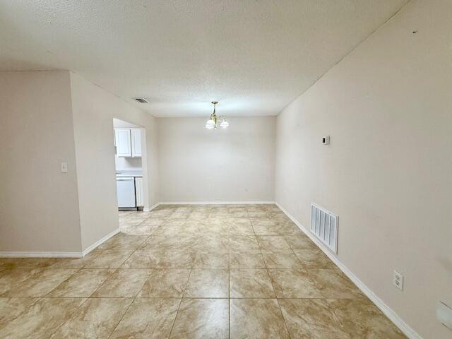 Building Photo - 967 Tray Dr