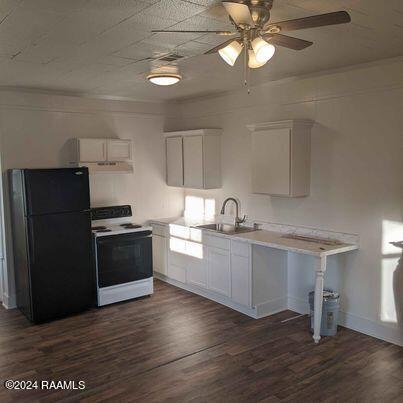 Building Photo - 301 Sampson St