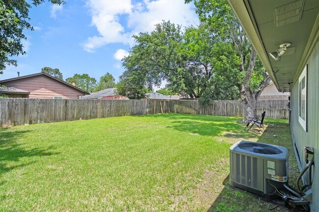 Building Photo - 20126 Seablossom Ln
