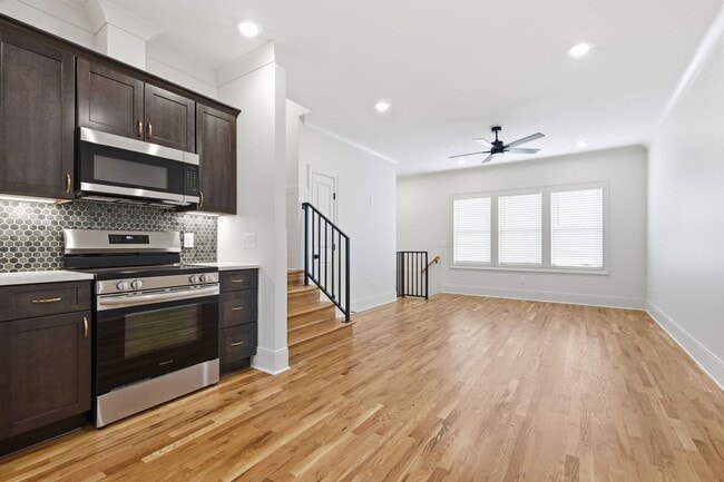 Building Photo - 4 Bed 4 Bath Newly-Built Townhome | Charlotte Park