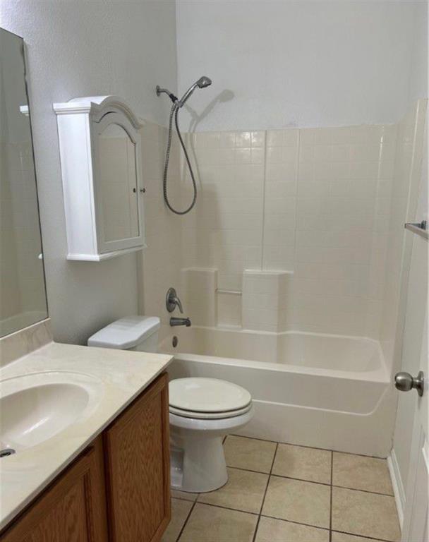 Building Photo - 3107 Burlington