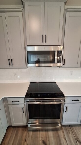 Electric Appliances - 2703 Stream Valley Ln NW