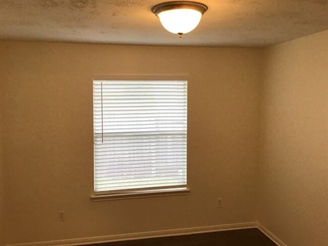 Building Photo - 2543 Fox River Ln