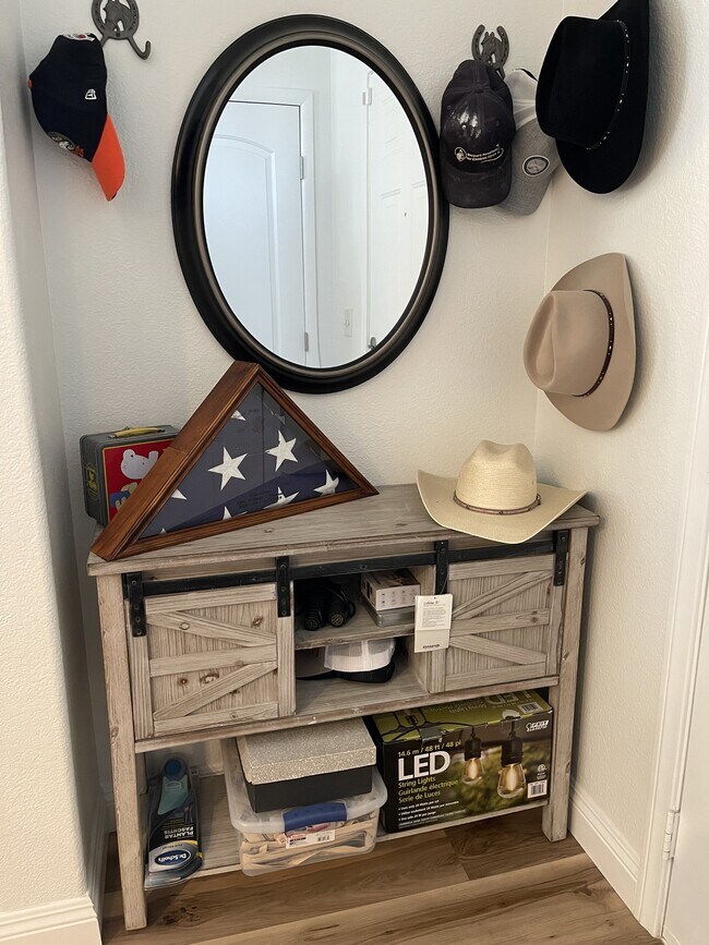 Building Photo - 1401 Beaver Spring St