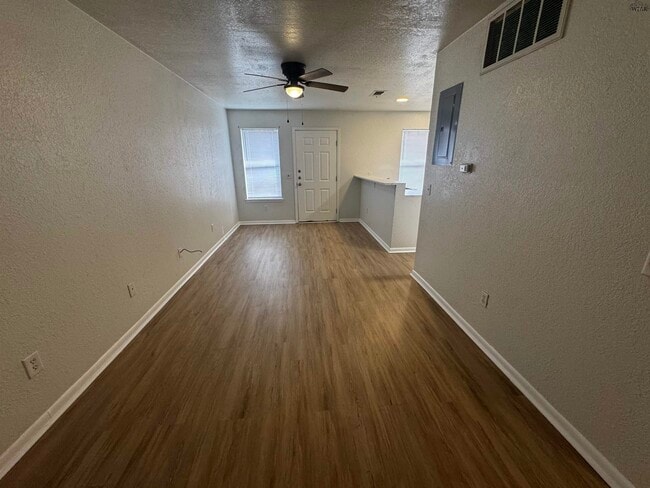 Building Photo - 4621 Johnson Rd