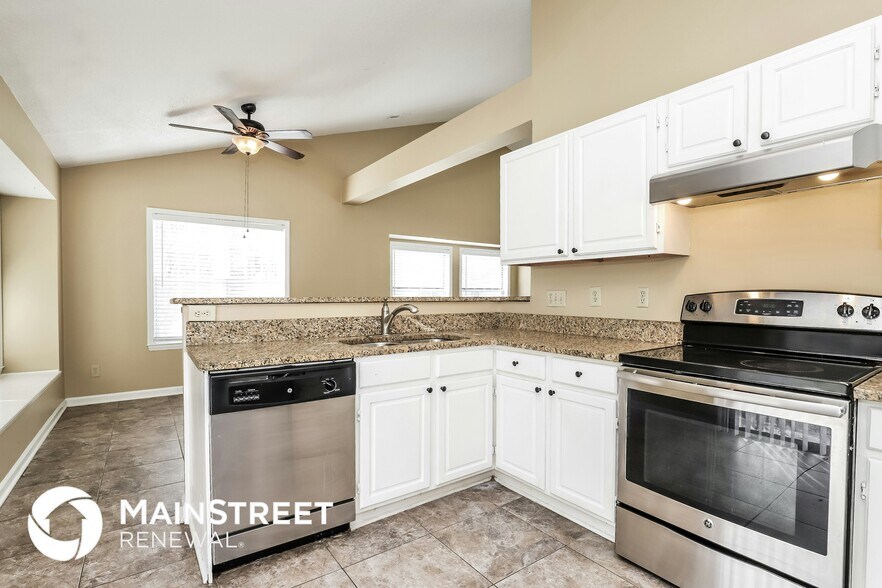 Building Photo - 400 Amberly Dr