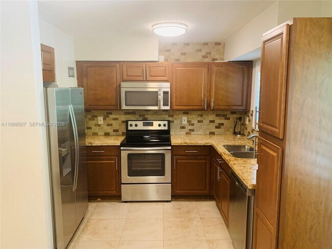 Building Photo - 5605 SW 80th St