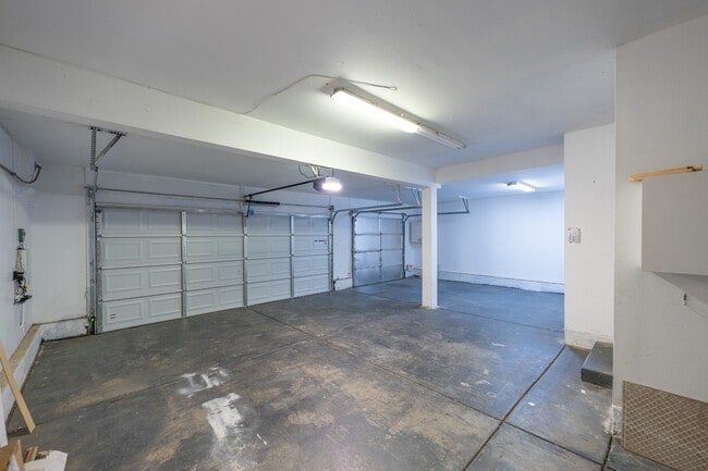 Building Photo - 3713 Steeple Way