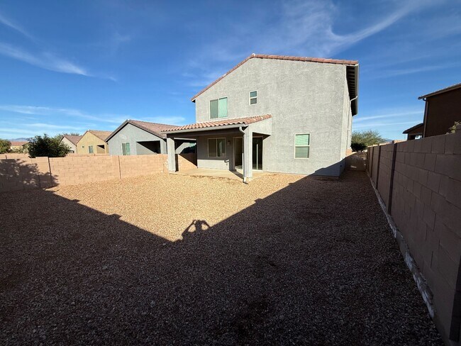 Building Photo - 7295 S Via Tierra Mesa