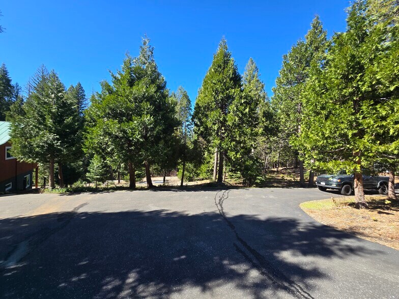 Building Photo - 11110 Fletcher Ct