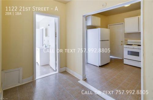 Building Photo - 1122 21st St