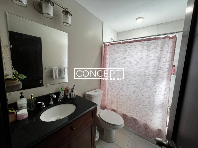 Building Photo - 46 Creighton St