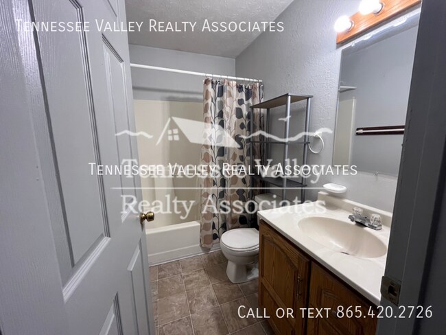 Building Photo - 128 Herbert Heidel Rd