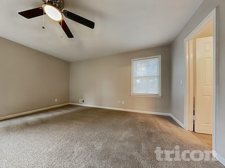 Building Photo - 546 Candlewick Ln NW