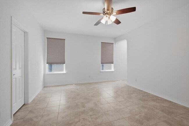 Building Photo - **Move-In Special, One Month Free**