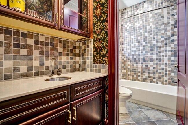 Building Photo - 9210 Equus Cir