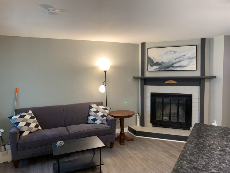 Building Photo - 7943 York St