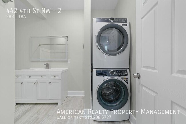 Building Photo - 442 4th St NW