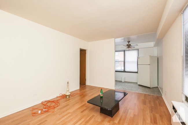 Building Photo - 2600 West Rascher Avenue #112