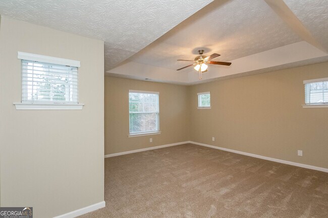 Building Photo - 4681 Highpoint Ln