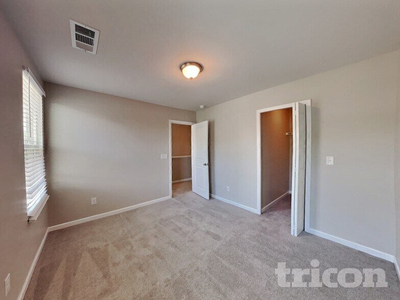 Building Photo - 1434 Havenbrook Dr