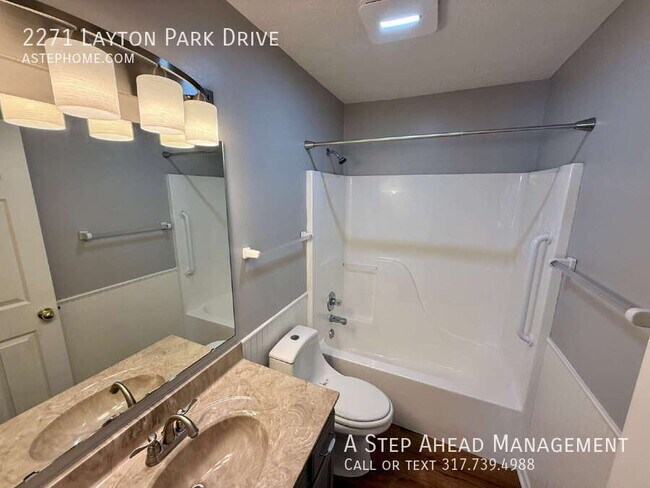 Building Photo - 2271 Layton Park Dr