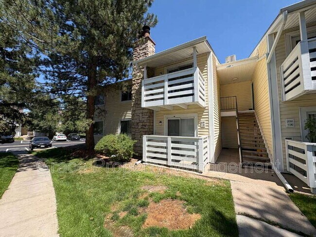 Building Photo - 8555 E Fairmount Dr